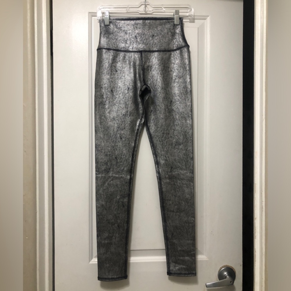 ALO Yoga Metallic Silver High-Rise Leggings Size M NWOT - Picture 5 of 13